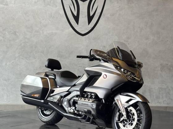 HONDA GL 1800 GOLD WING 